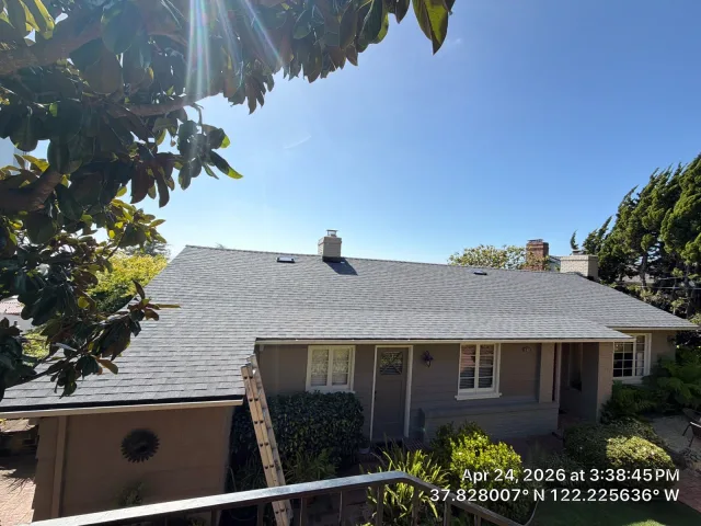 Image accompanying a ROOF EXPRESS Field Note about roofing for Piedmont, California.