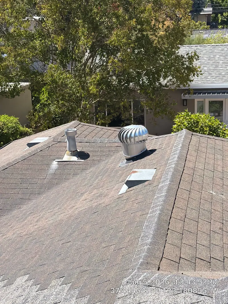 ROOF EXPRESS roofing crew job photo in Menlo Park, CA (Aug 2026)